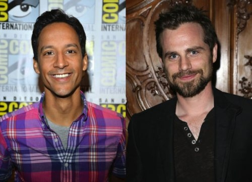 Danny Pudi et Rider Strong (1979, 34 ans)
