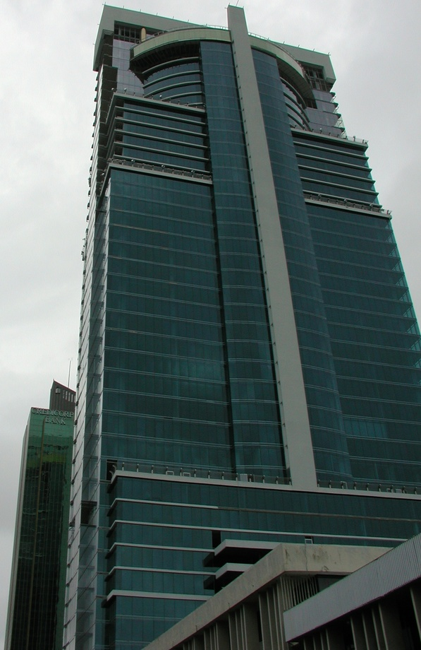 global tower bank-panama 176m