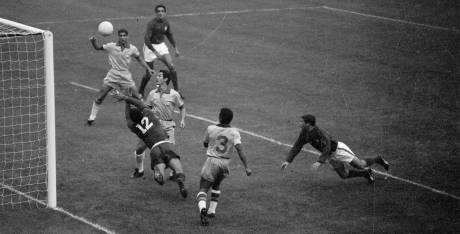 1966: Brasilien 1 - 3 Ungern och Brasilien 1- 3 Portugal