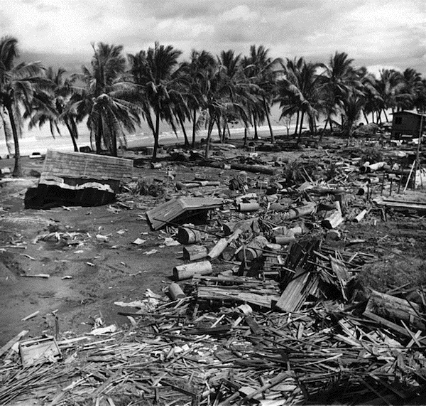 Das Erdbeben und der Tsunami am Golf von Moro, 1976.