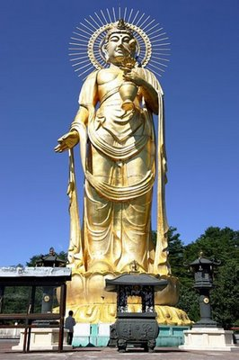 Kannon Bodhisattva z Tazawako, prefektura Akita