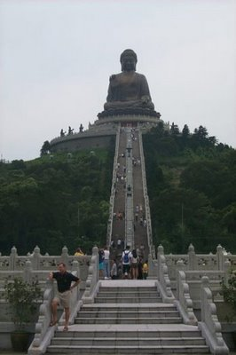 Tian Tan Buddha por Ngong Ping