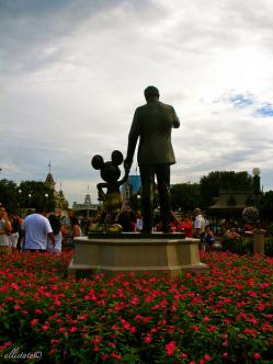 Walt Disney a Mikey Mouse