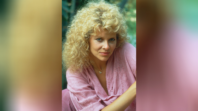 Kate capshaw young