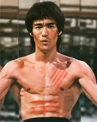 Bruce Lee (Cina) (QEPD)