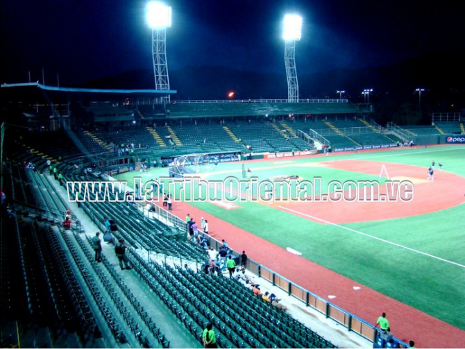 Alfonso Chico Carrasquel Stadion