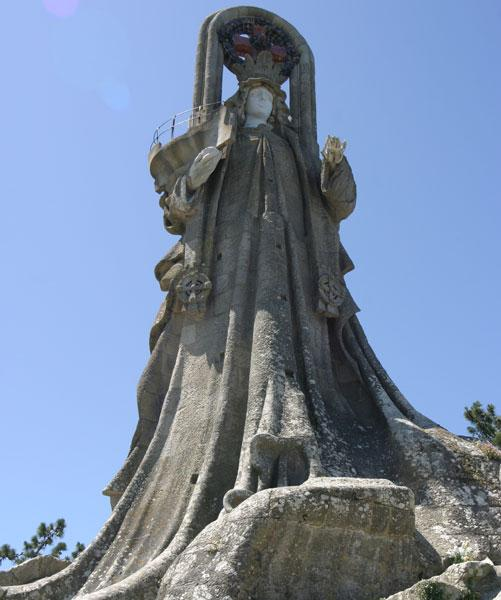 Virgen de la Roca ... 15 Mts.