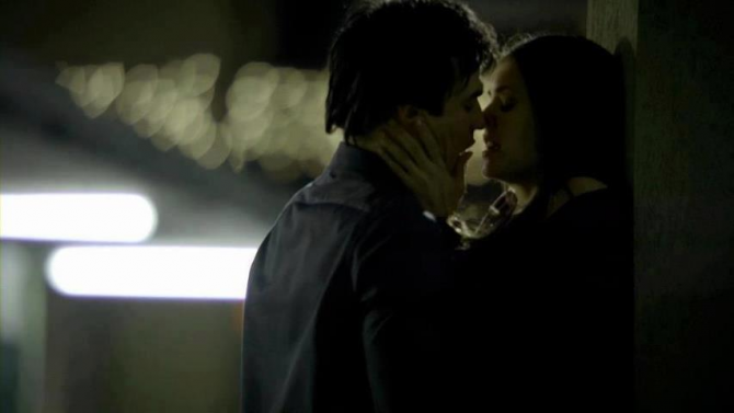 Damon et Elena (Chroniques vampiriques)