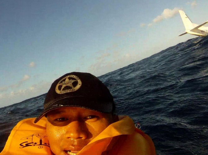 Selfie nach einem Schiffbruch genommen
