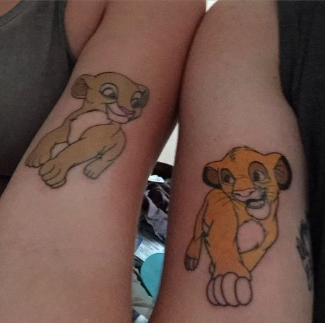 Fantastiska tatuerare från Disney-älskare