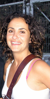 Мелани Оливарес