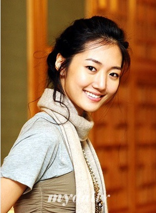 Min hui (Kim Eun ju) from Loco de Amor