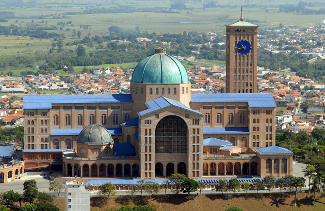 Basílica e Santuário Nacional de Nossa Senhora Aparecida