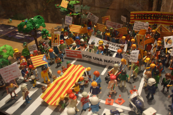 カタロニアはスペインからの独立を主張