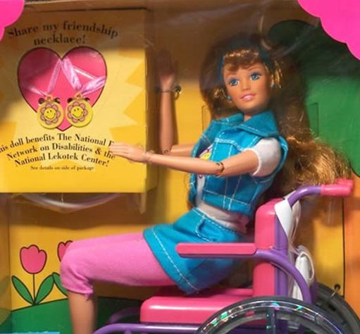 Amico di Barbie in sedia a rotelle