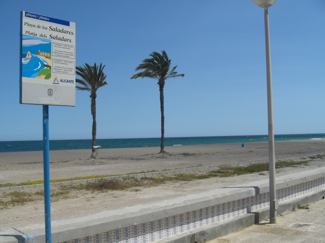 Strand von Saladares, Urbanova (Alicante)