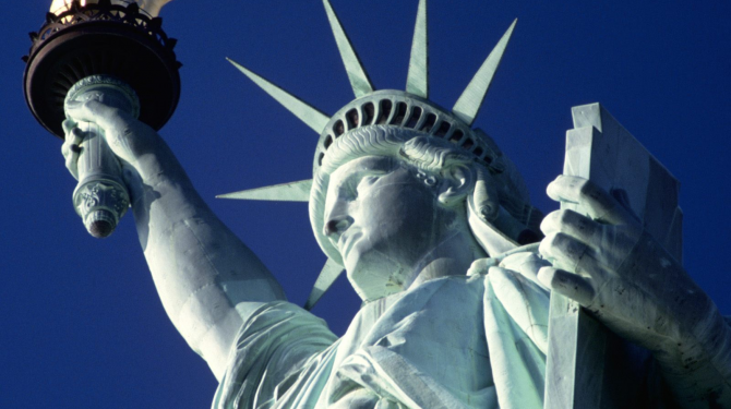 50 parodies of the statue of liberty