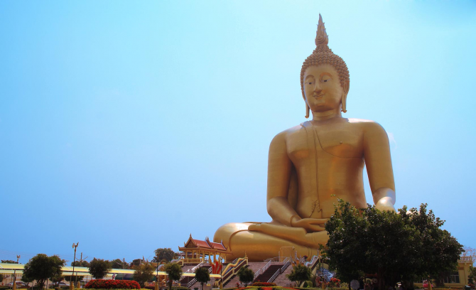 De grote Boeddha van Thailand - 92 meter