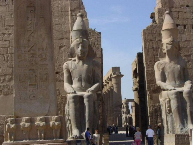 Kuil Luxor (Mesir)