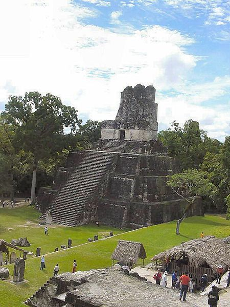 Reruntuhan Tikal (Guatemala)